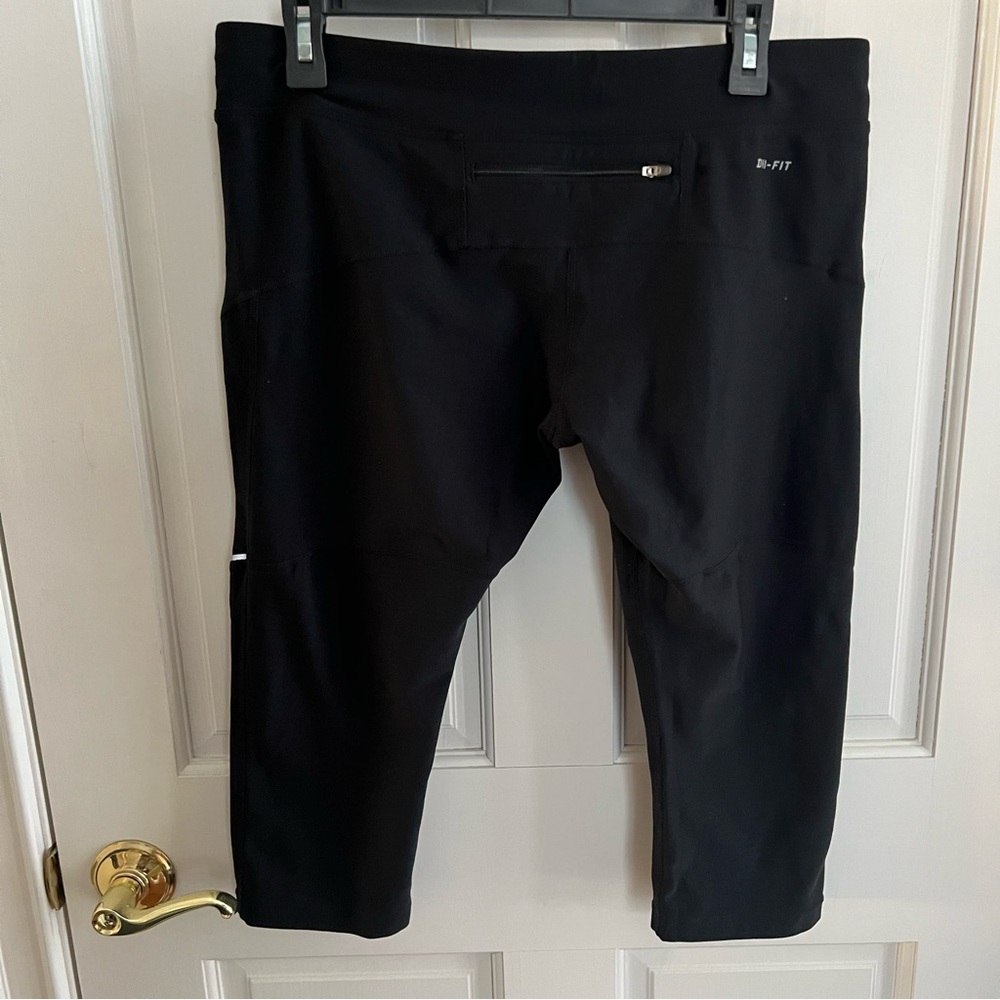 Womens NIKE Running Dri-Fit Cropped Drawstring Pants w/Reflectors & Pocket Sz XL - Picture 4 of 8